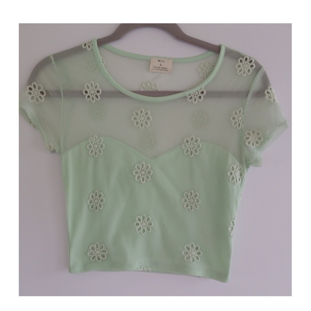 Pins and Needles / Crop Tee